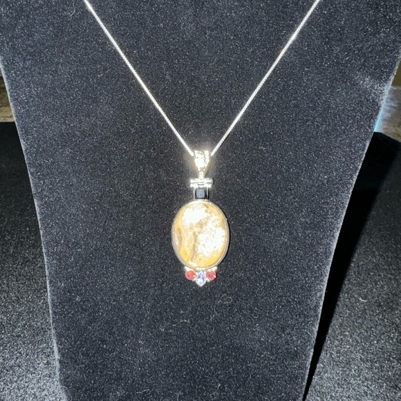 Silver Plated & stone pendants. Bundle of 6 - Picture 7 of 9